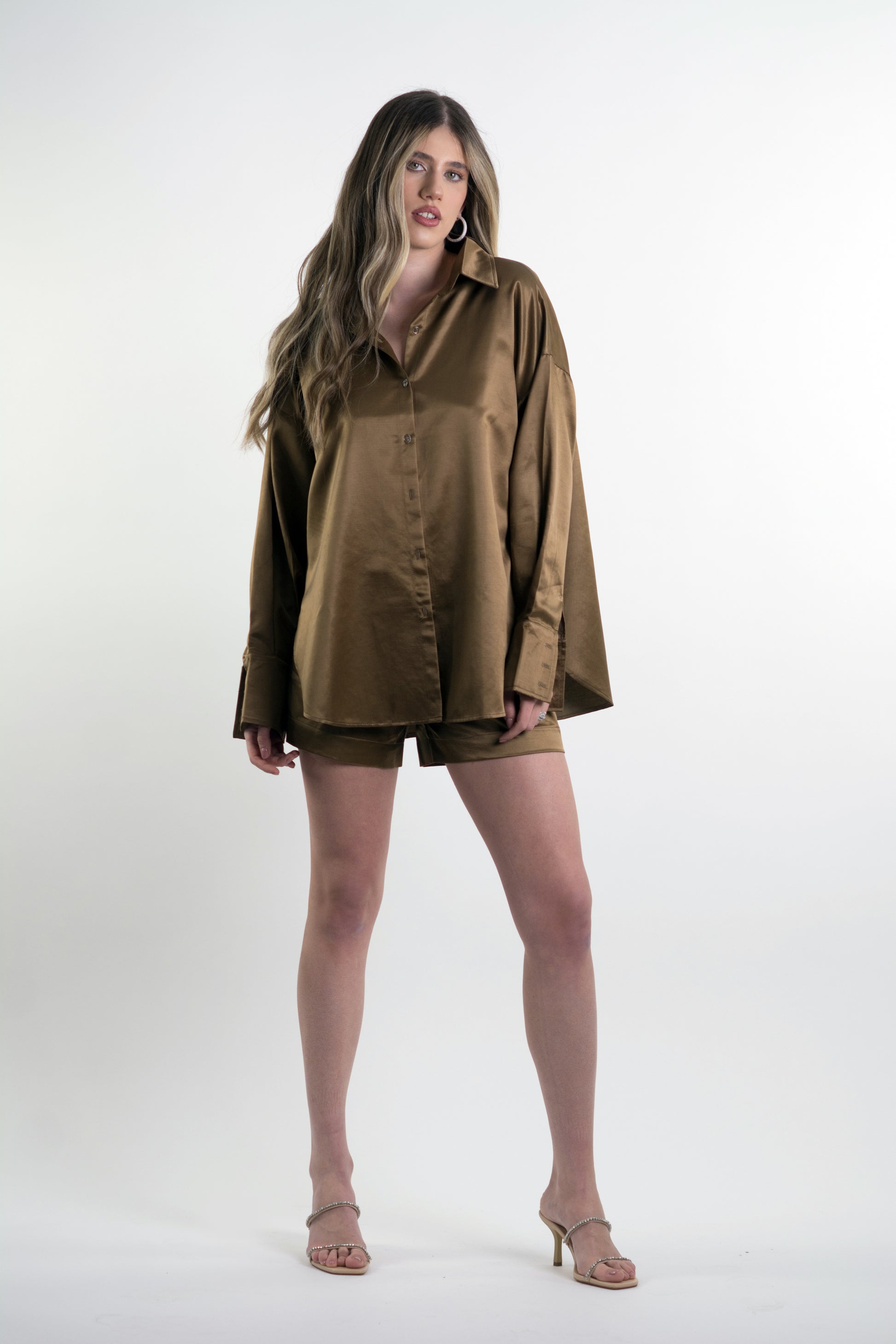 THE OVERSIZED SHIRT - Golden Brown