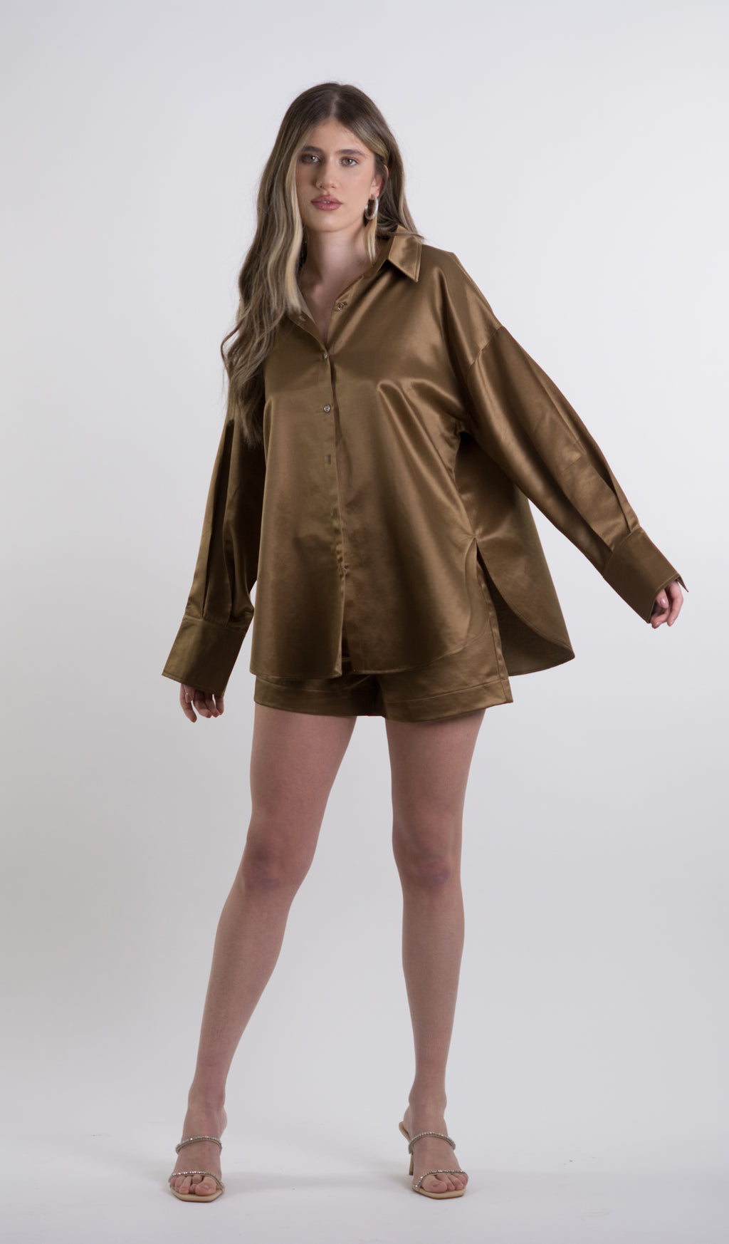 THE OVERSIZED SHIRT - Golden Brown