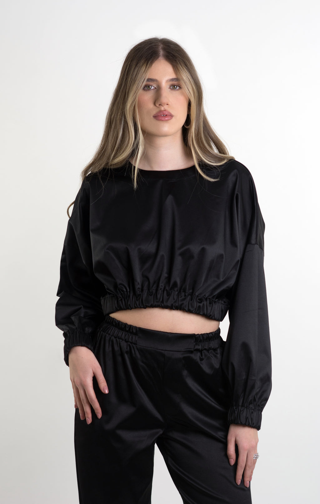 Black Long Sleeve Cropped Top