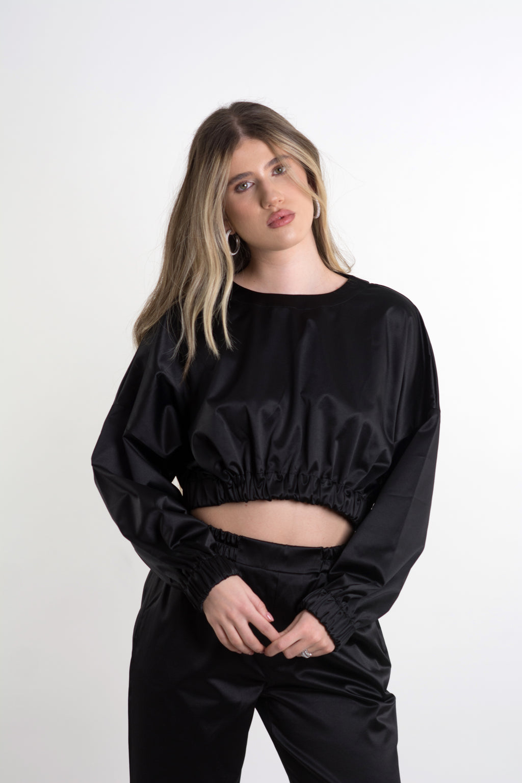Black Long Sleeve Cropped Top